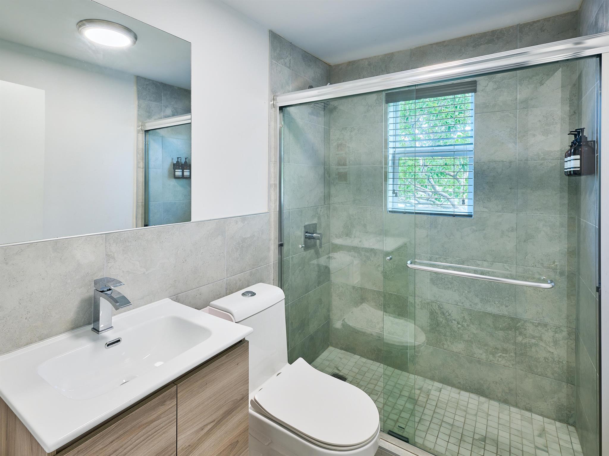 HOLLYWOOD SOUTH SIDE ADD - Residential Lease