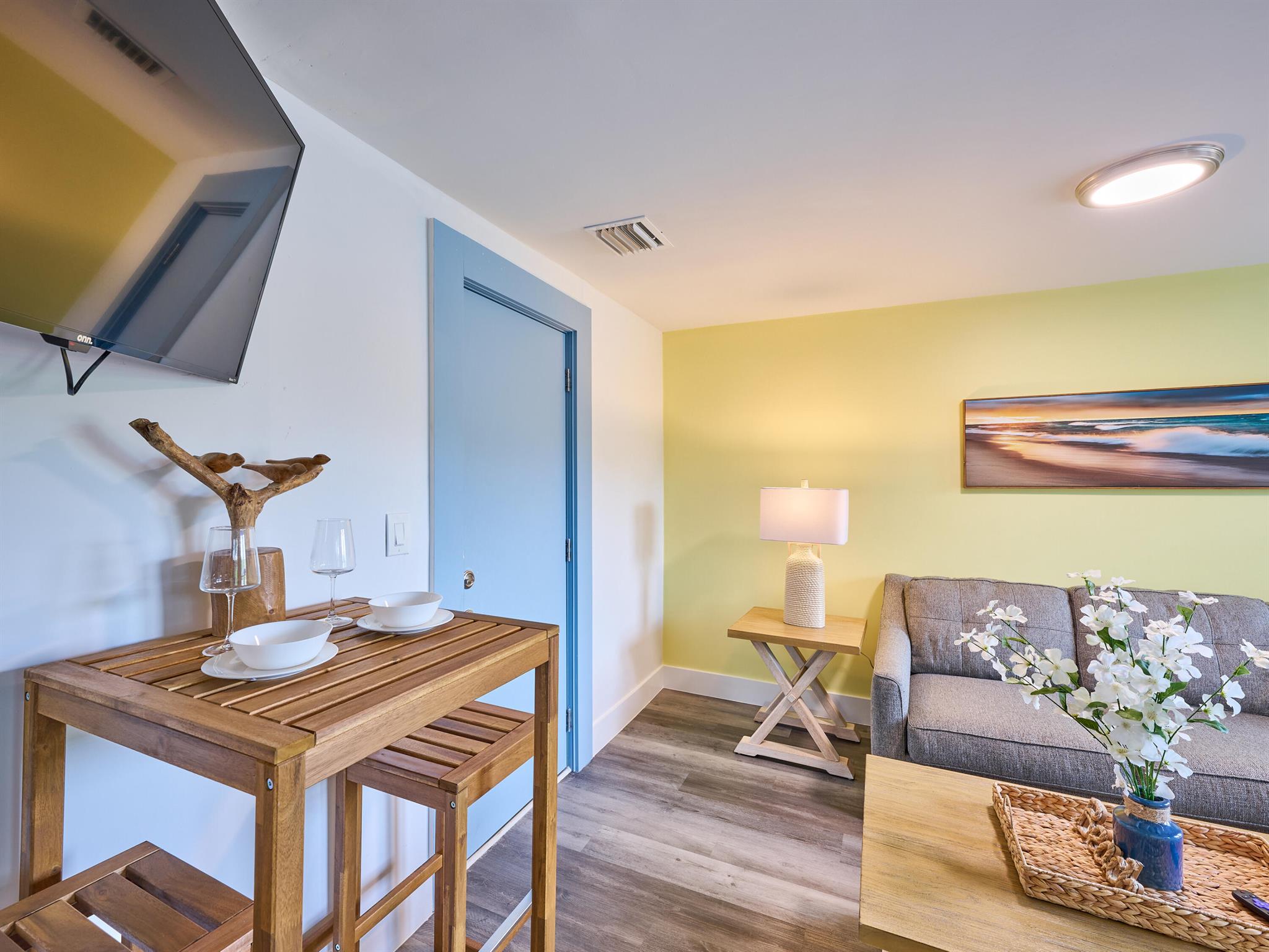 HOLLYWOOD SOUTH SIDE ADD - Residential Lease