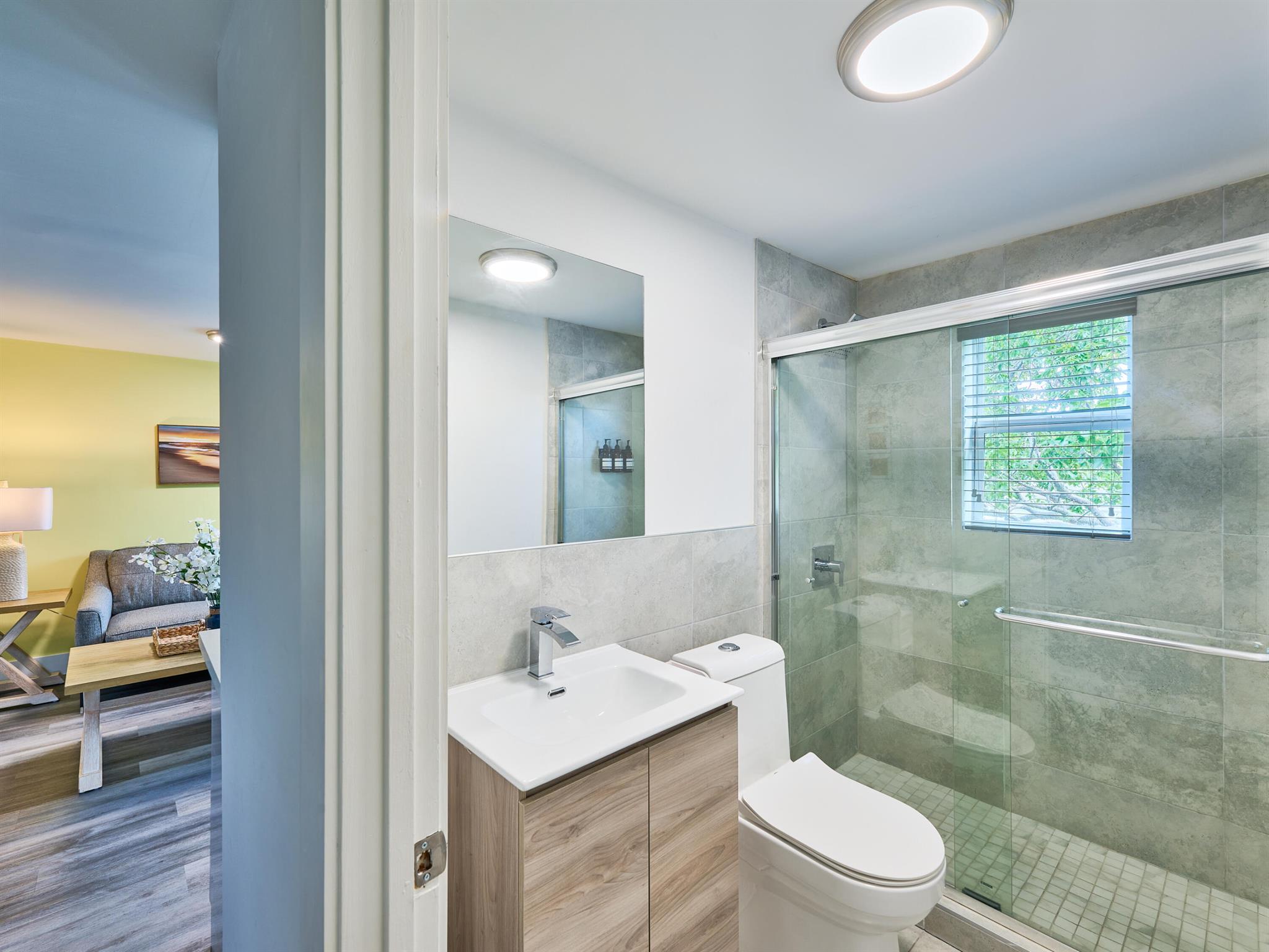 HOLLYWOOD SOUTH SIDE ADD - Residential Lease