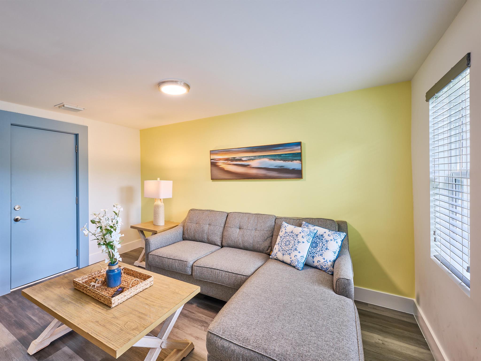HOLLYWOOD SOUTH SIDE ADD - Residential Lease