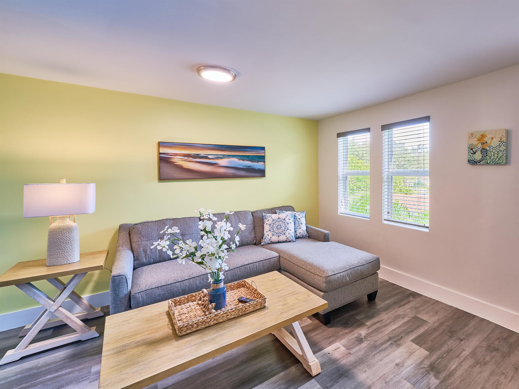 HOLLYWOOD SOUTH SIDE ADD - Residential Lease