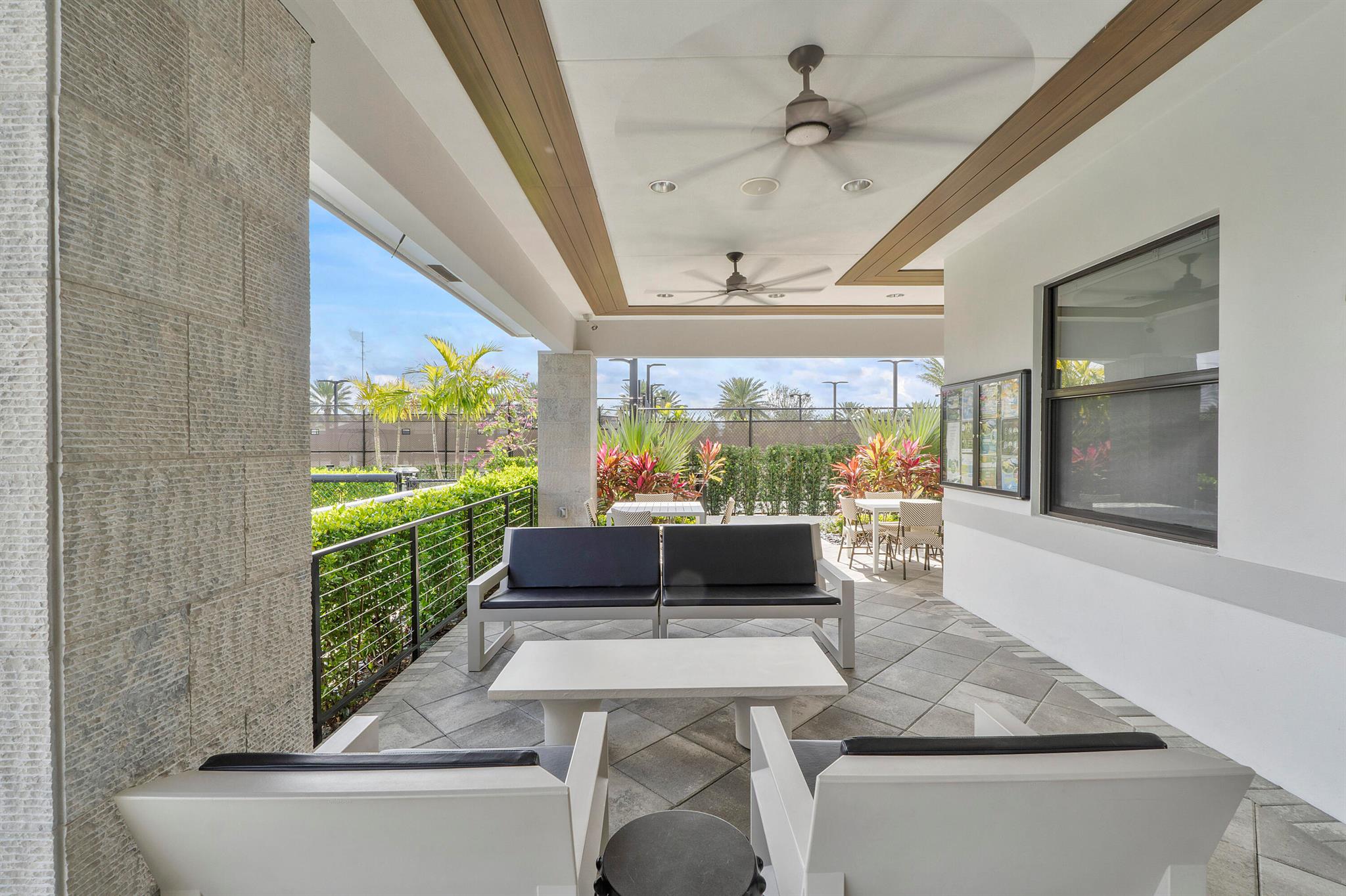 BOCA RATON GOLF COURSE PU - Residential Lease