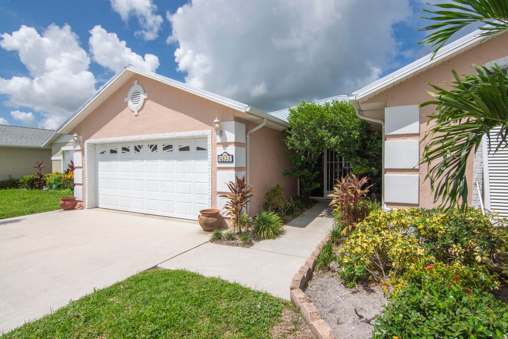 Photo of 6533 Alemendra, Fort Pierce, FL 34951 (MLS # R11017980)
