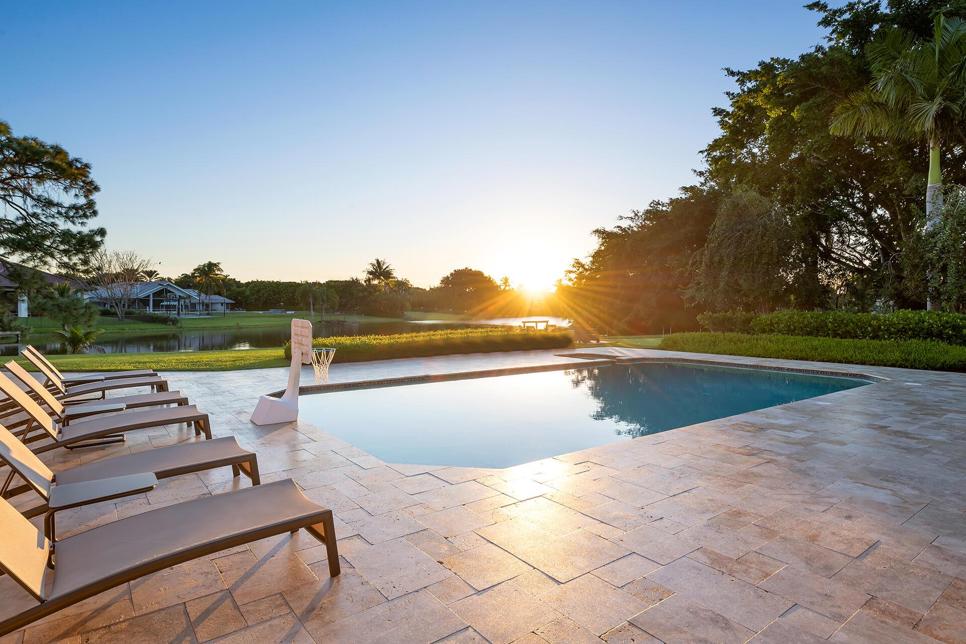 LONG LAKE ESTATES - Residential