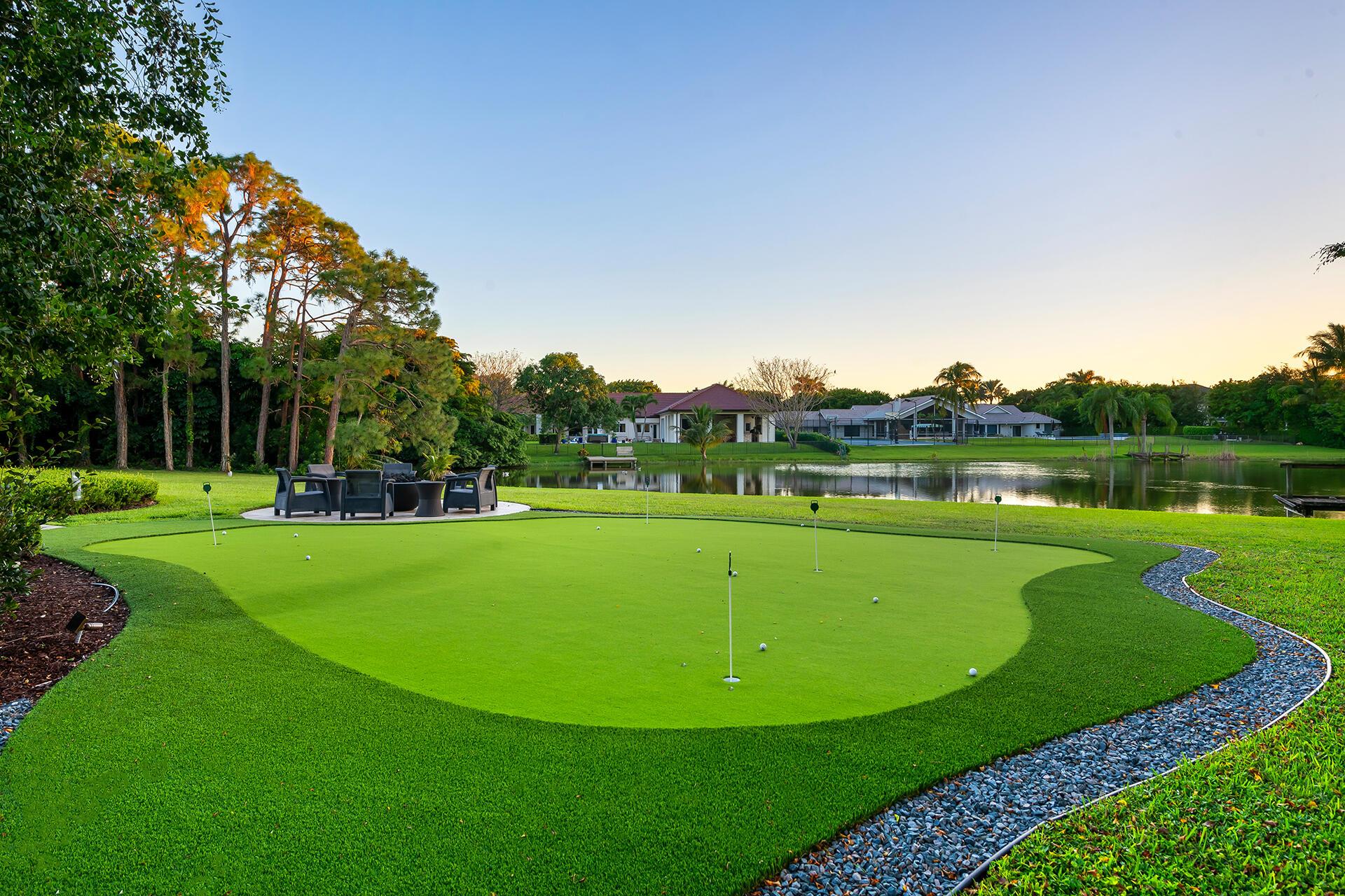 LONG LAKE ESTATES - Residential