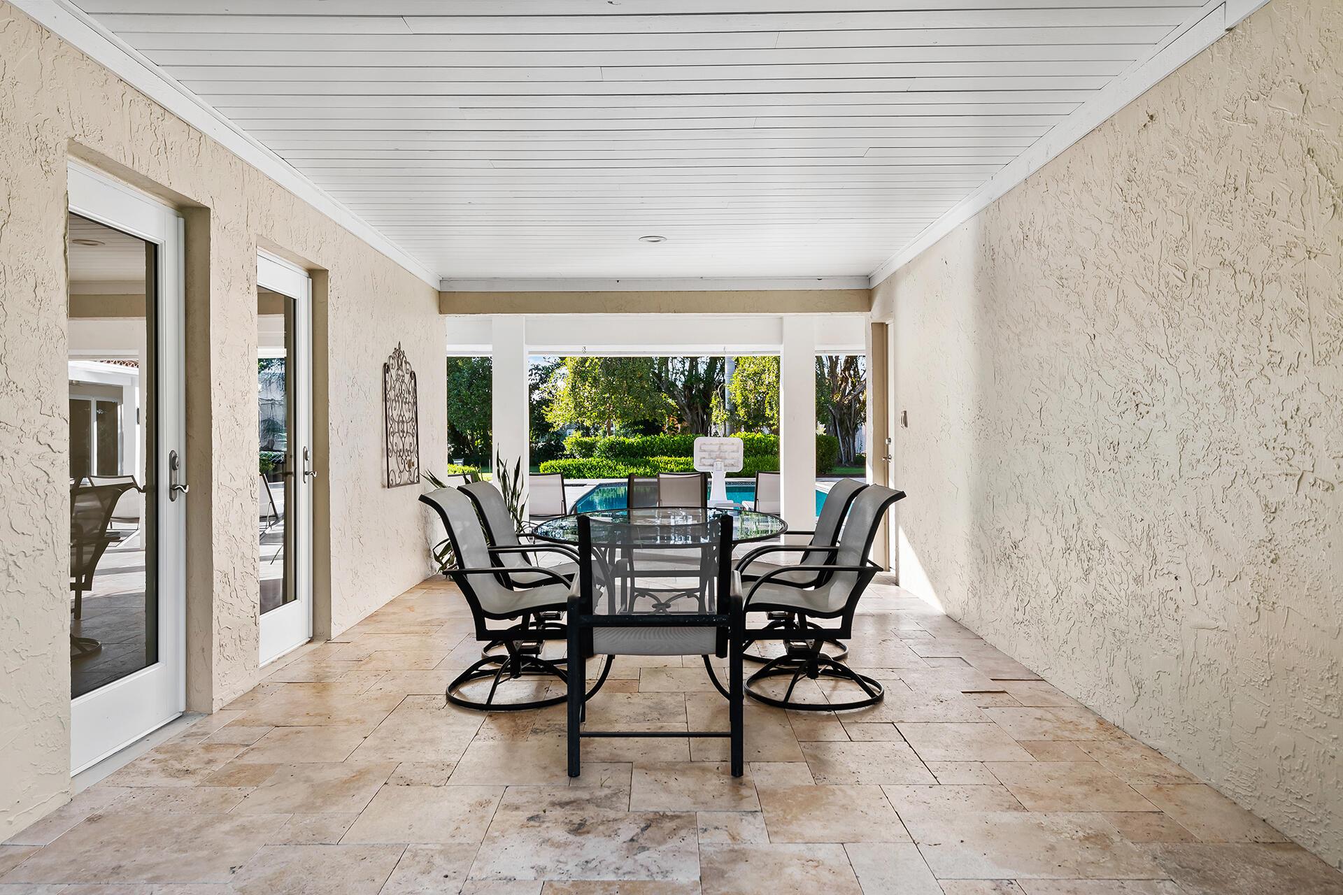 LONG LAKE ESTATES - Residential