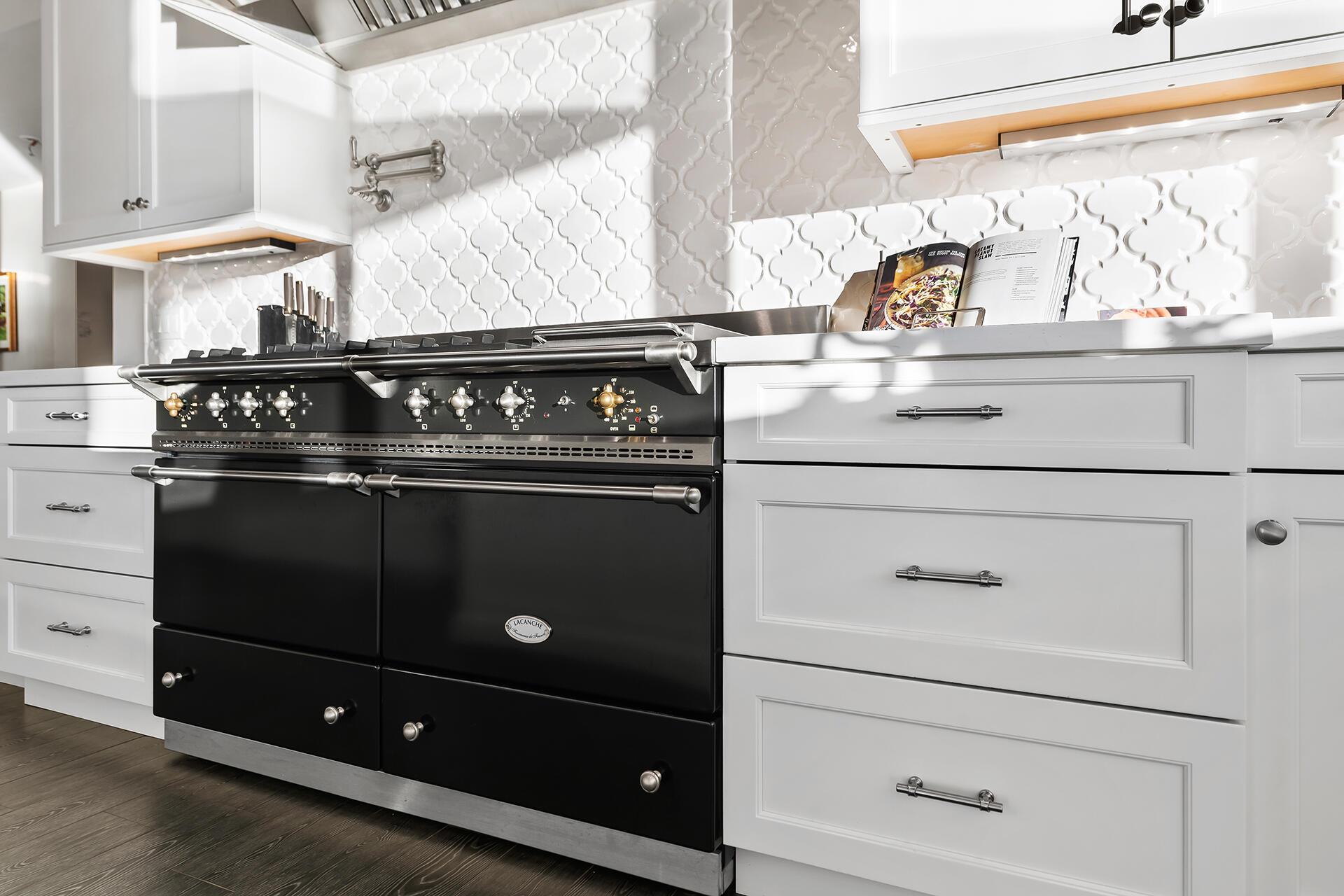 LONG LAKE ESTATES - Residential