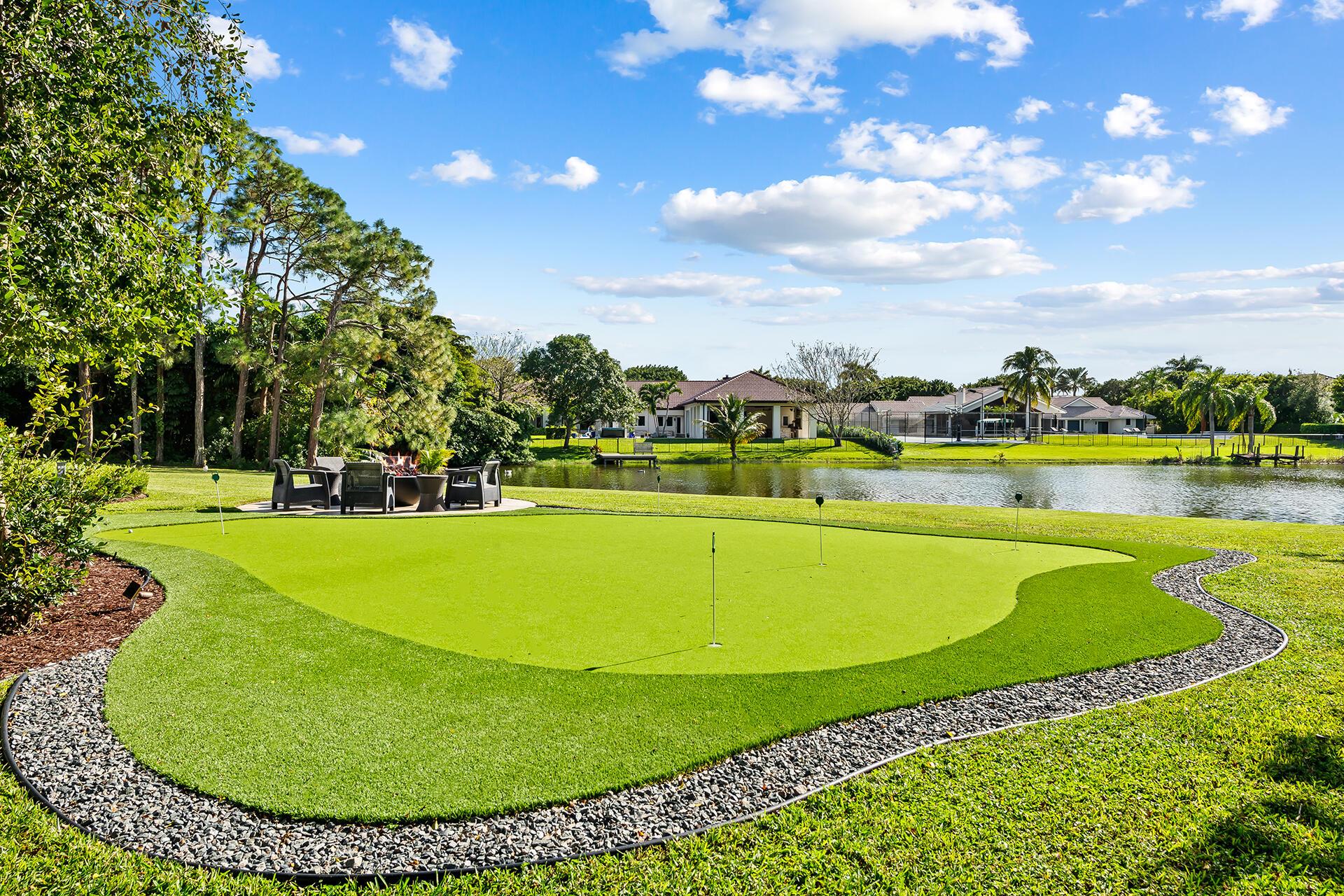 LONG LAKE ESTATES - Residential