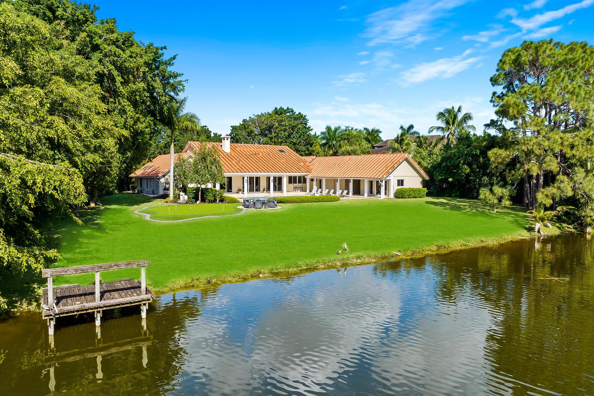 LONG LAKE ESTATES - Residential