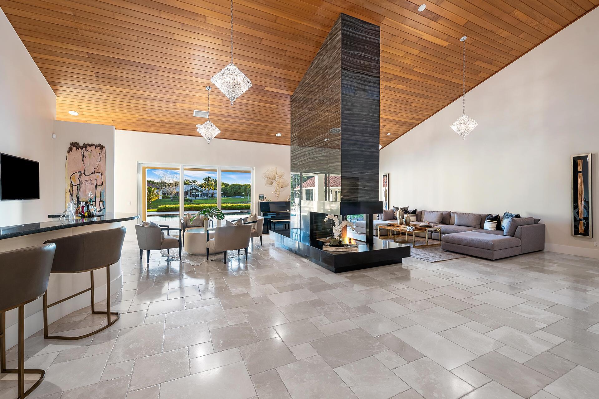 LONG LAKE ESTATES - Residential