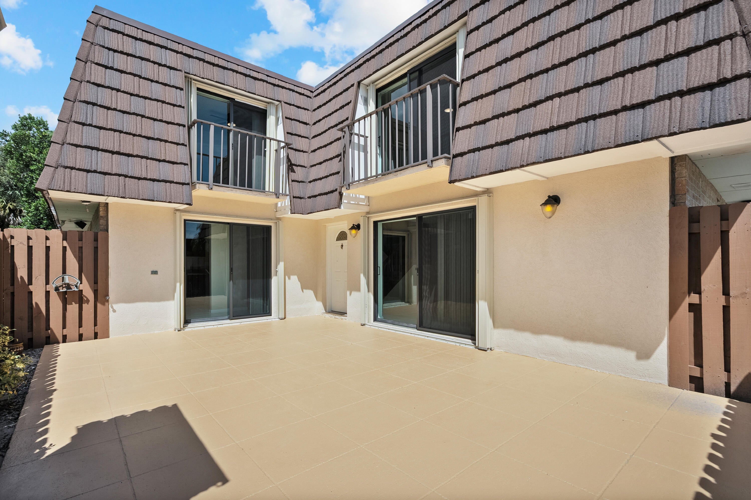 6051 SE RIVERBOAT Drive 821