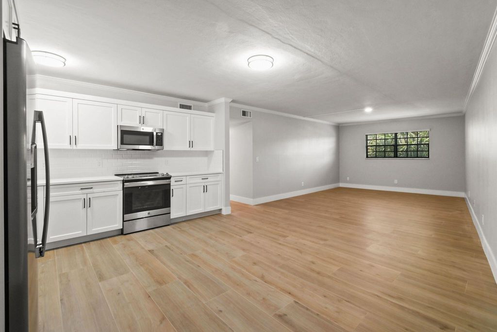 Photo of 324 Southwind Drive #15, North Palm Beach, FL 33408 (MLS # R11147289)