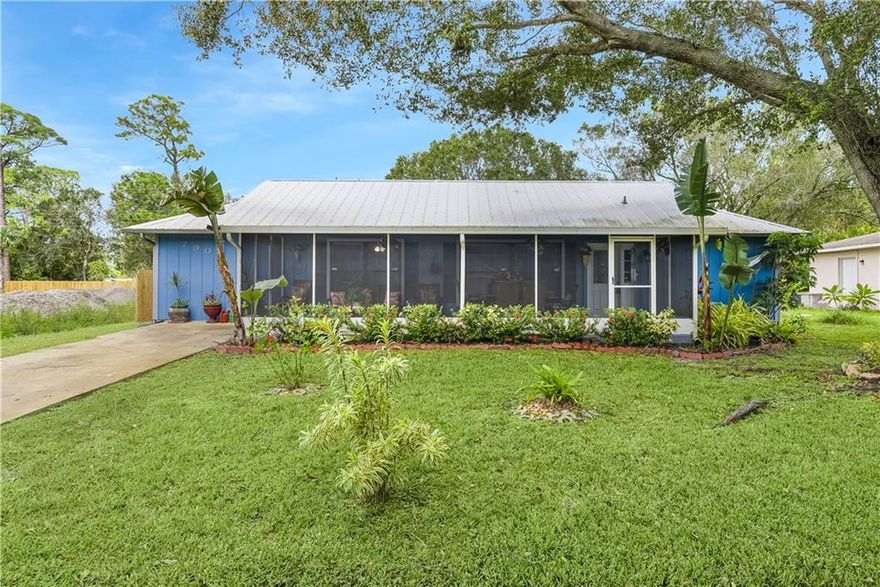 This 3 bedroom, 2 bath home makes a great family home. Water treatment system with osmosis. Extensive remodel in 2017 (including metal roof, AC, Well pump, etc.) No HOA, bring your boats, trailers, campers...