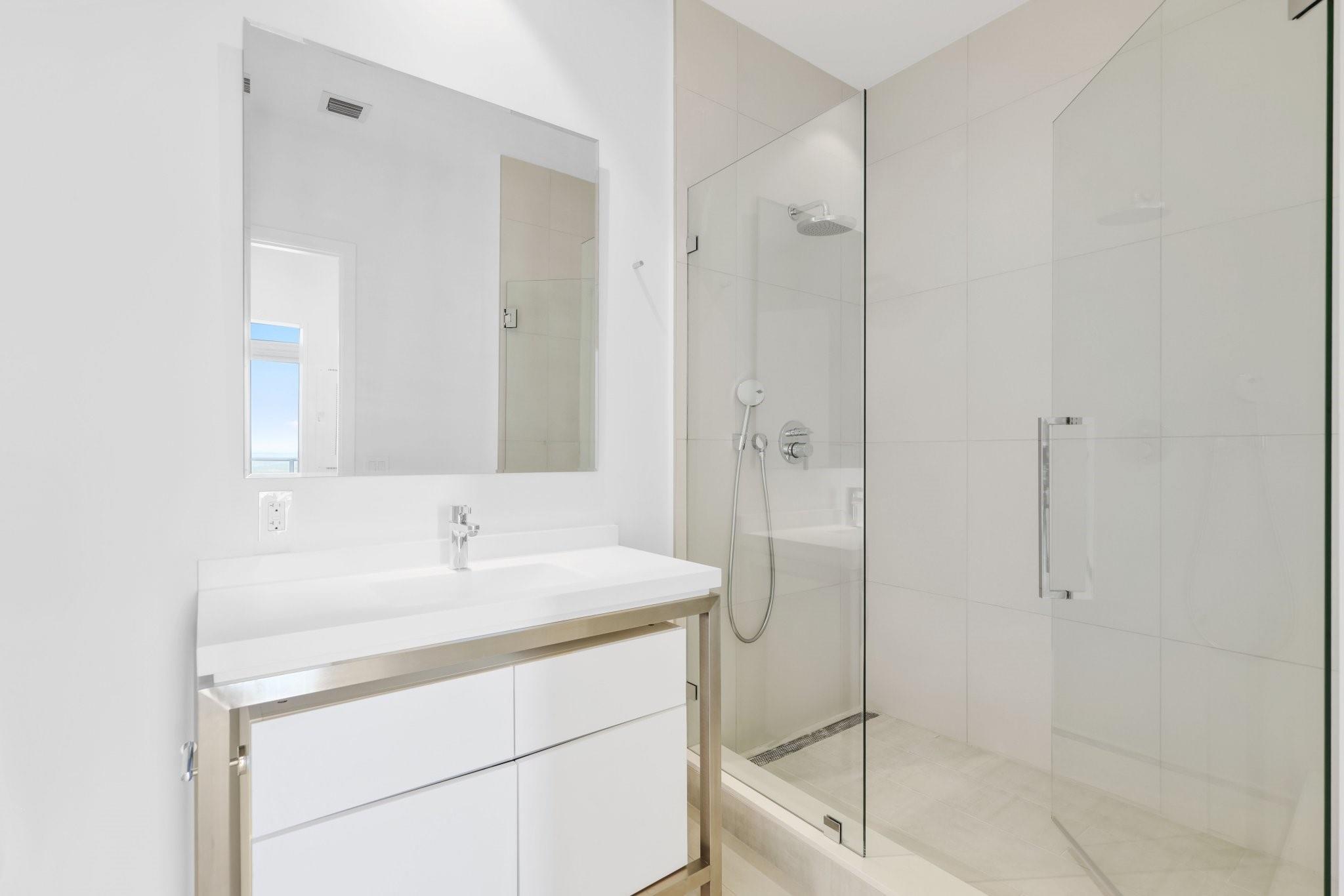 One Metropica - Residential