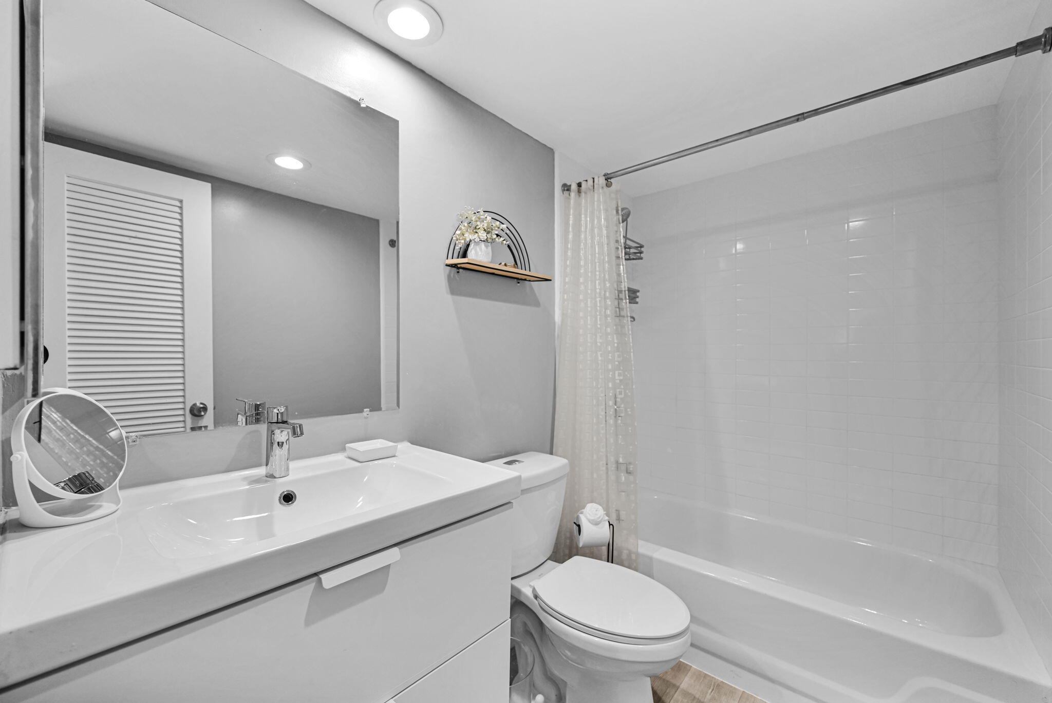 DEERFIELD BEACH GARDENS CONDO - Residential