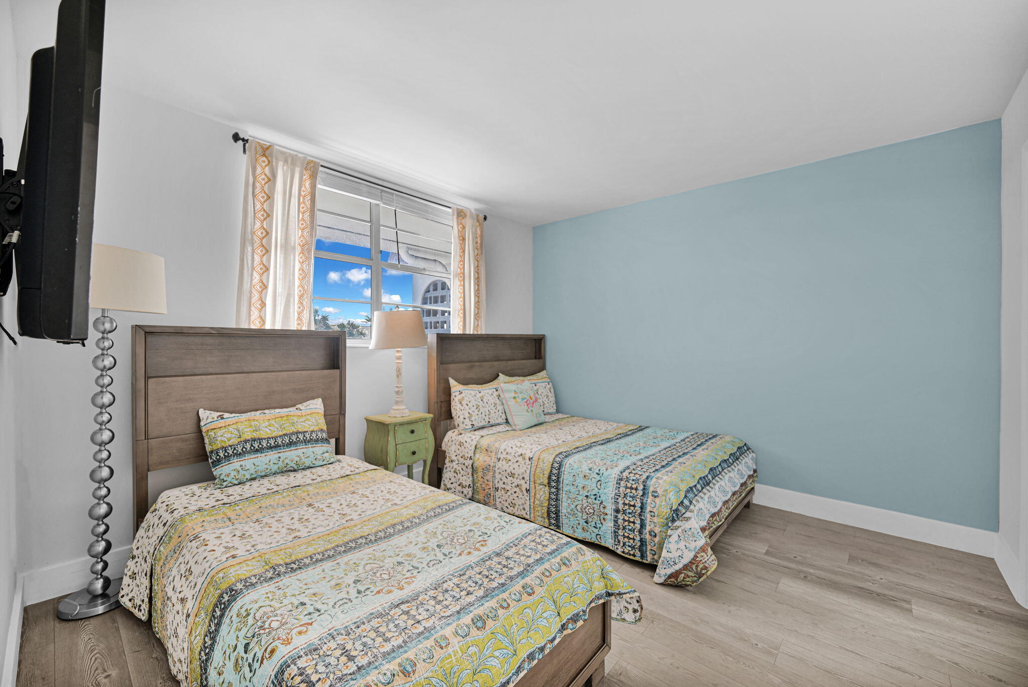 DEERFIELD BEACH GARDENS CONDO - Residential