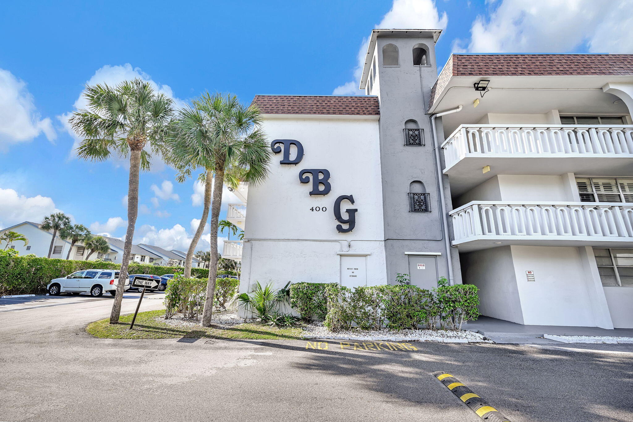 DEERFIELD BEACH GARDENS CONDO - Residential
