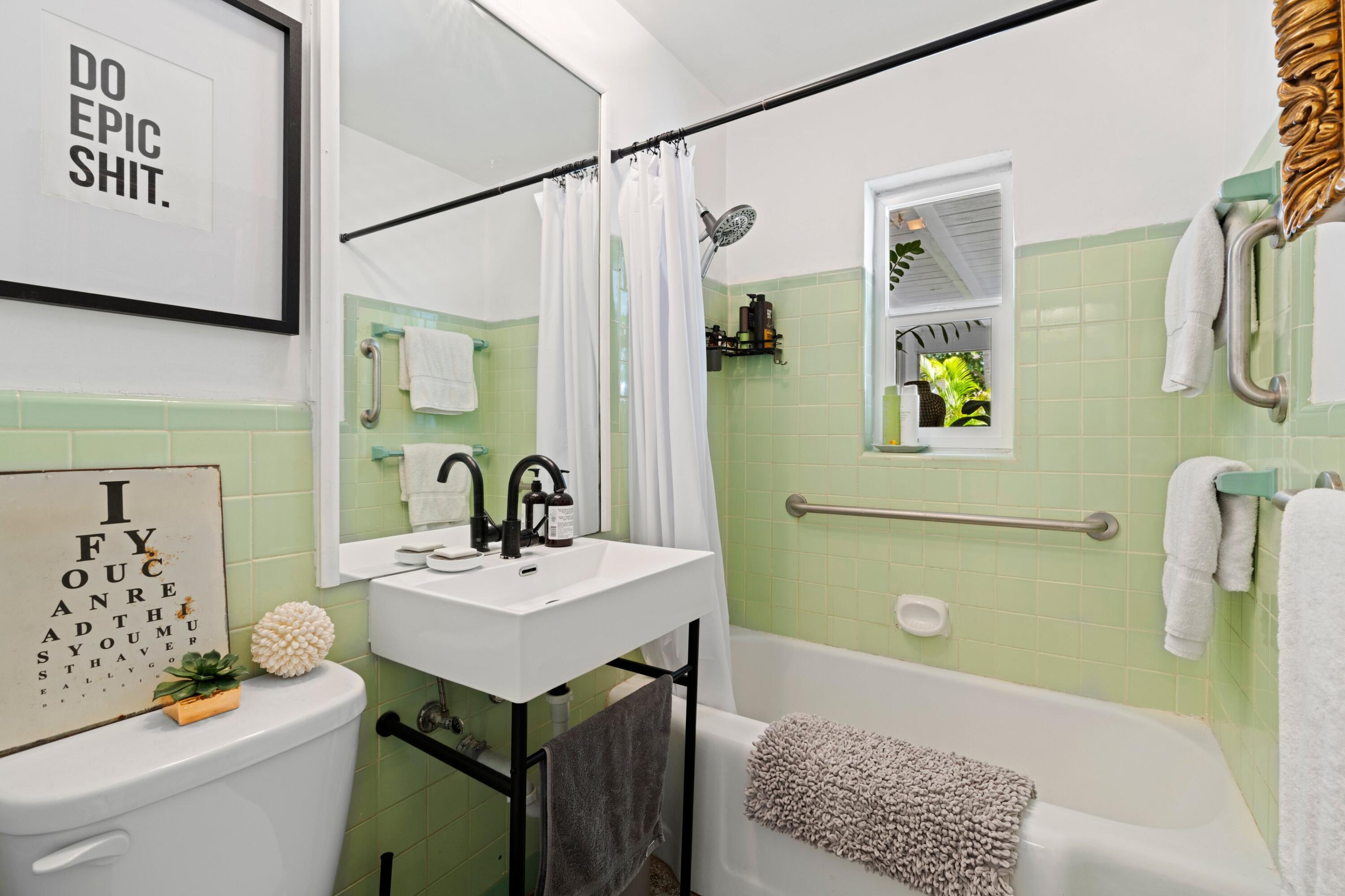 NORTH LAKE WORTH - Residential