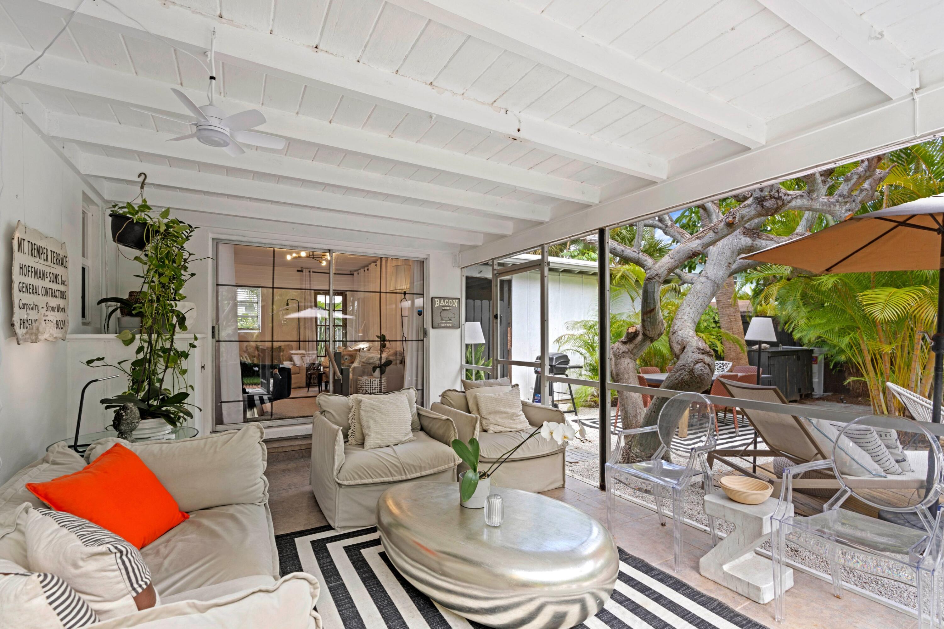 NORTH LAKE WORTH - Residential