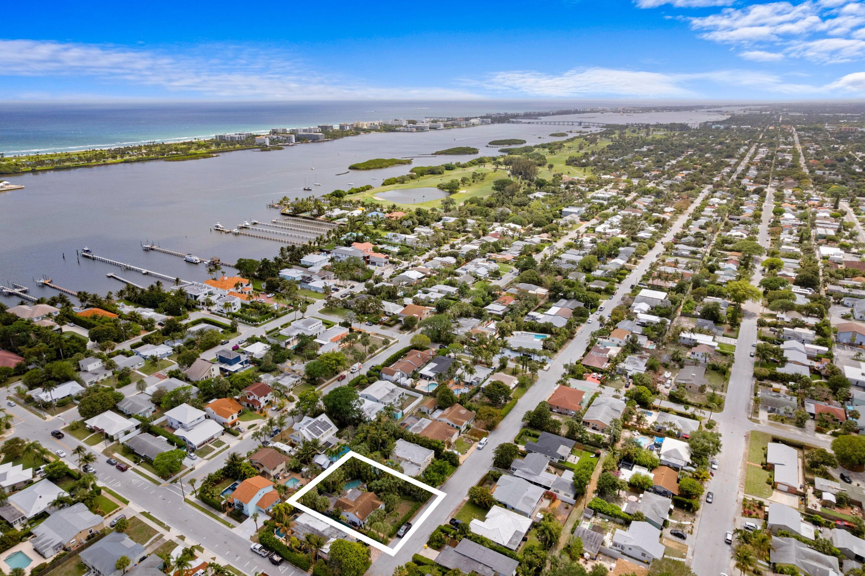 NORTH LAKE WORTH - Residential