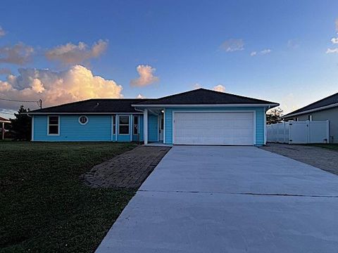 A home in Port St Lucie