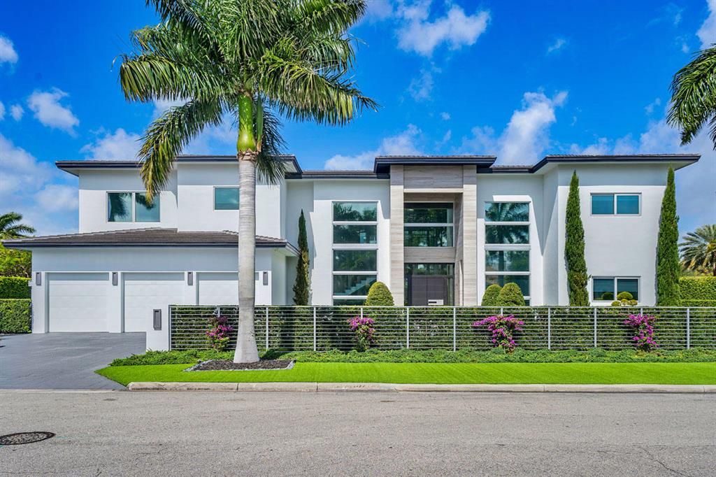 Photo of 499 Royal Palm Way, Boca Raton, FL 33432 (MLS # R10607231)