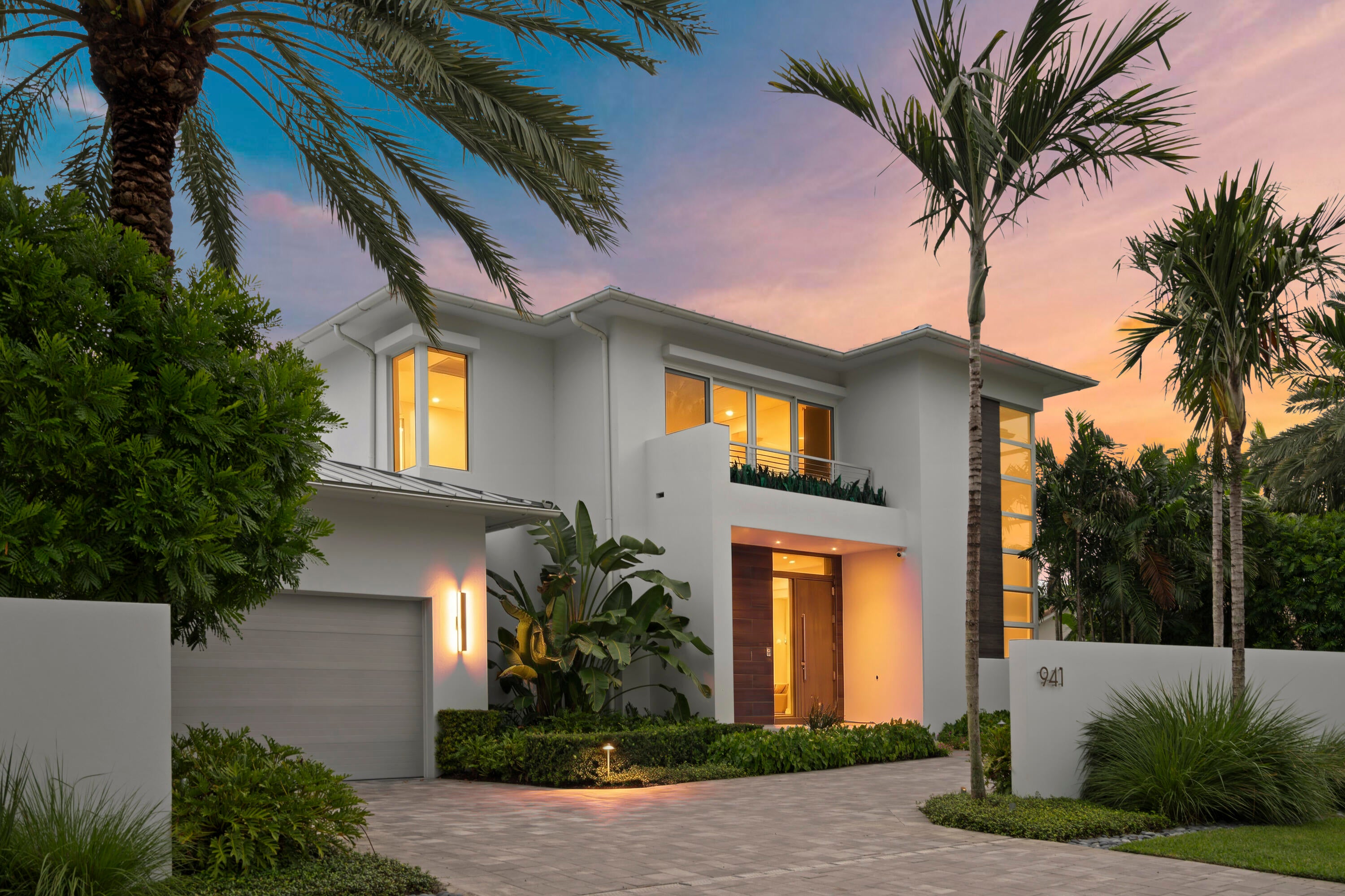944 S Ocean Boulevard