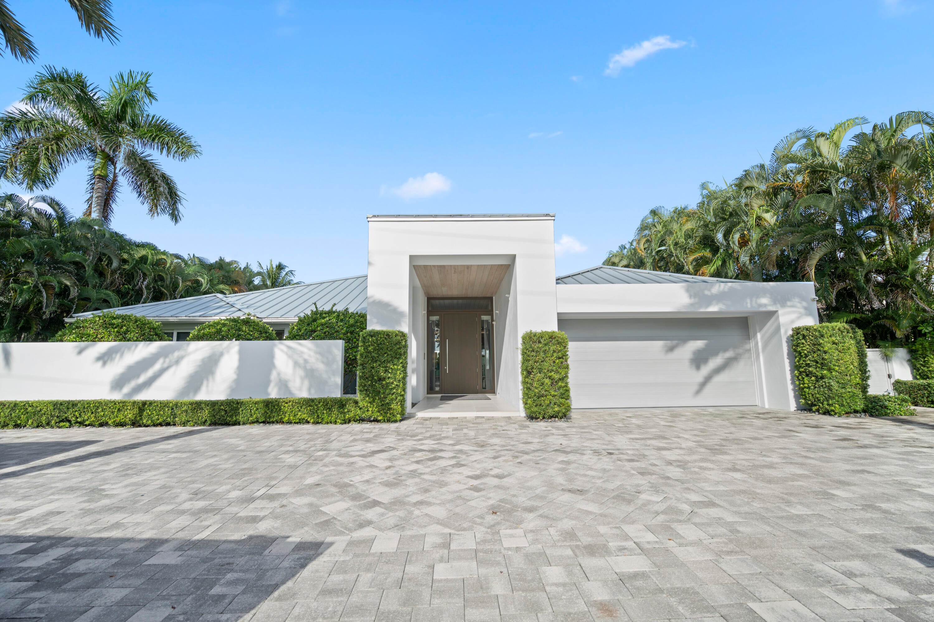 944 S Ocean Boulevard