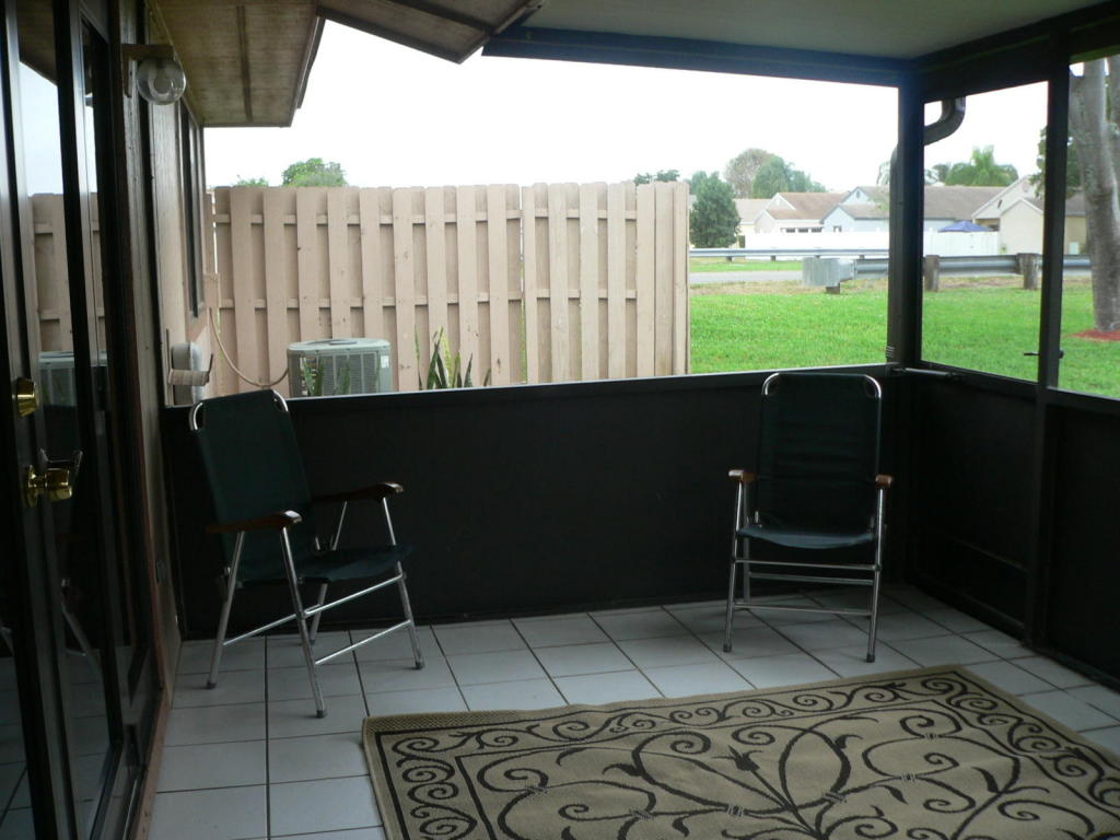 BOYNTON LAKES - Residential