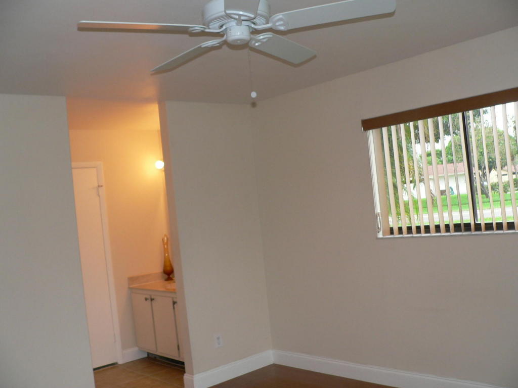 BOYNTON LAKES - Residential