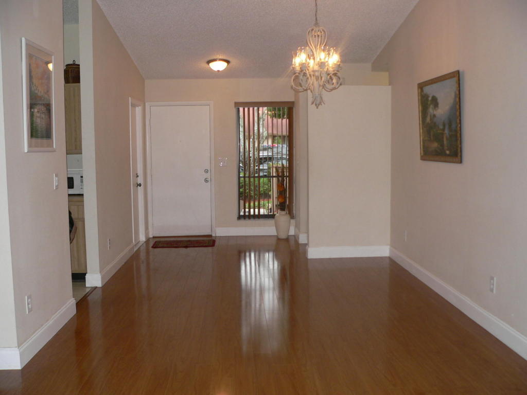 BOYNTON LAKES - Residential