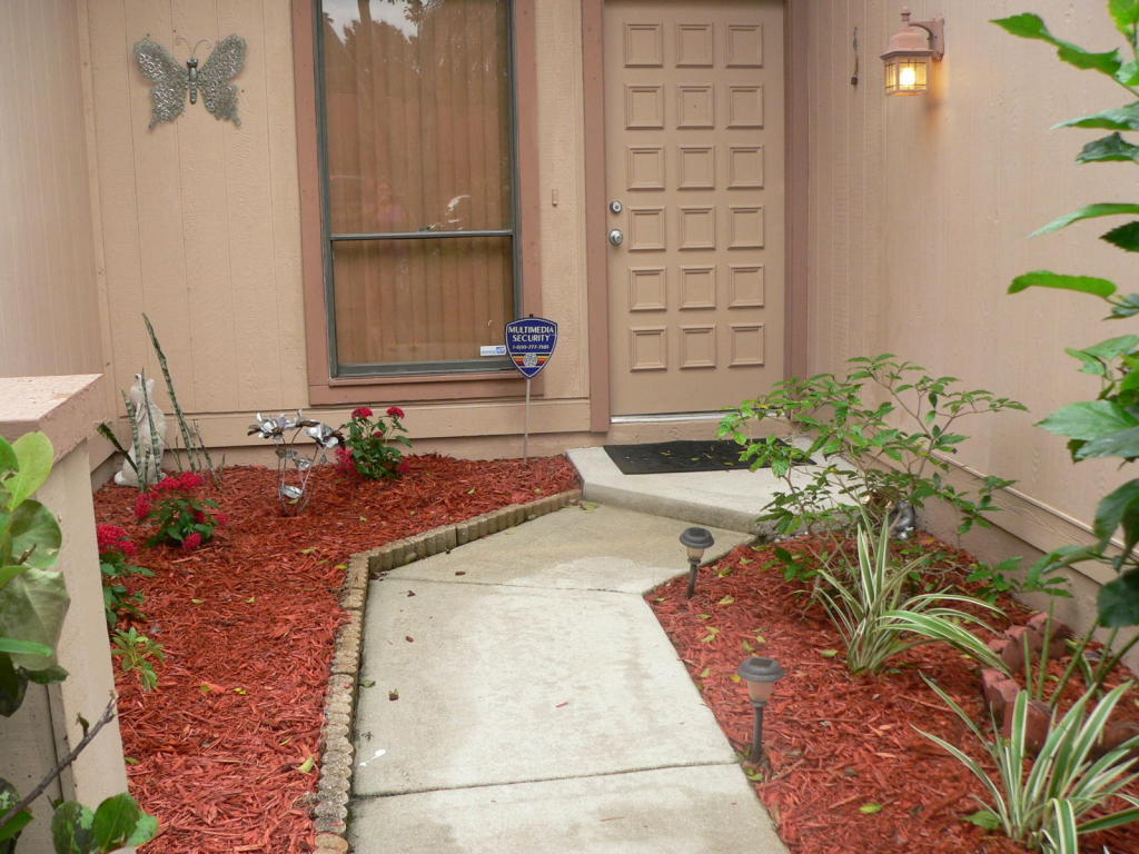 BOYNTON LAKES - Residential