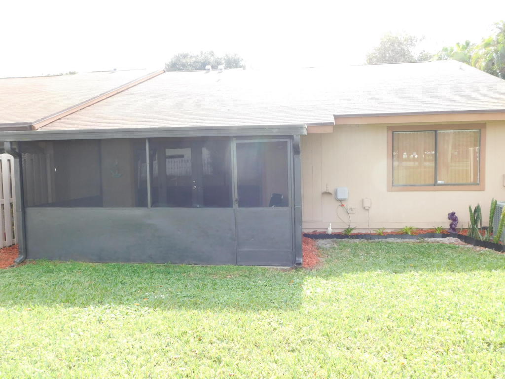 BOYNTON LAKES - Residential