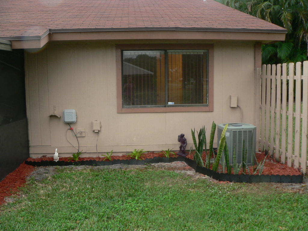 BOYNTON LAKES - Residential