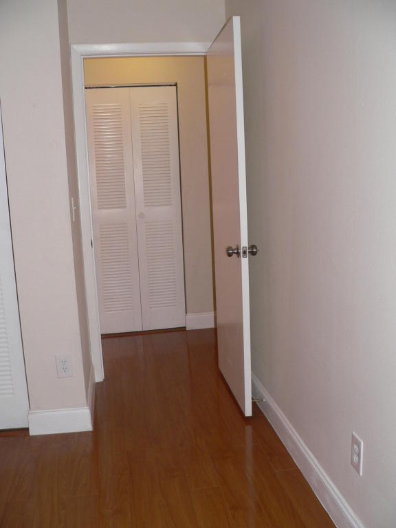 BOYNTON LAKES - Residential