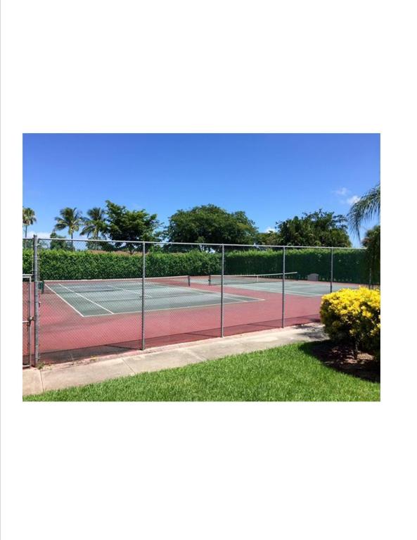 BOYNTON LAKES - Residential