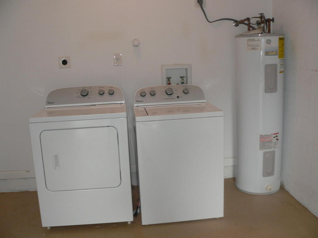 BOYNTON LAKES - Residential