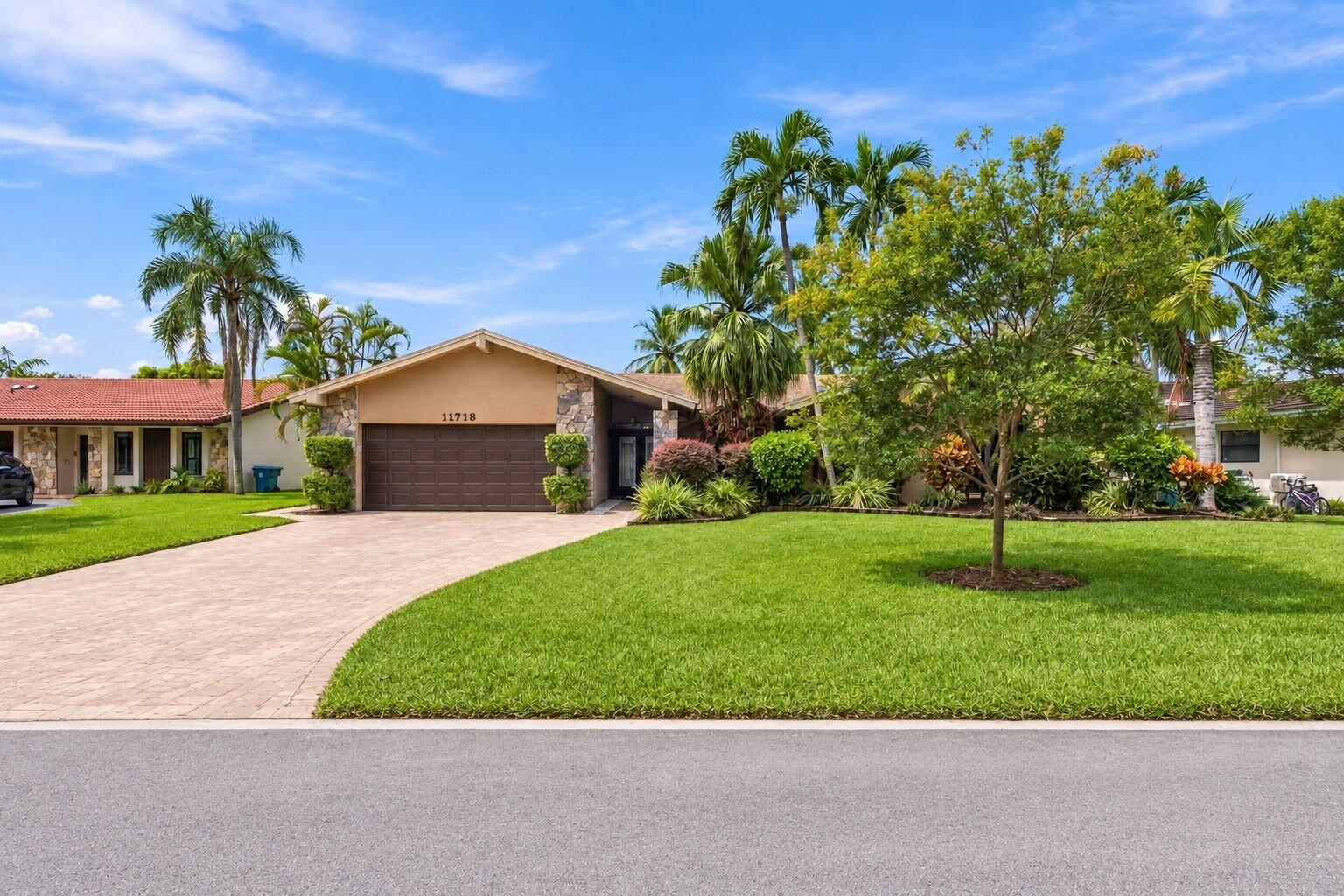 11713 Spinnaker Way