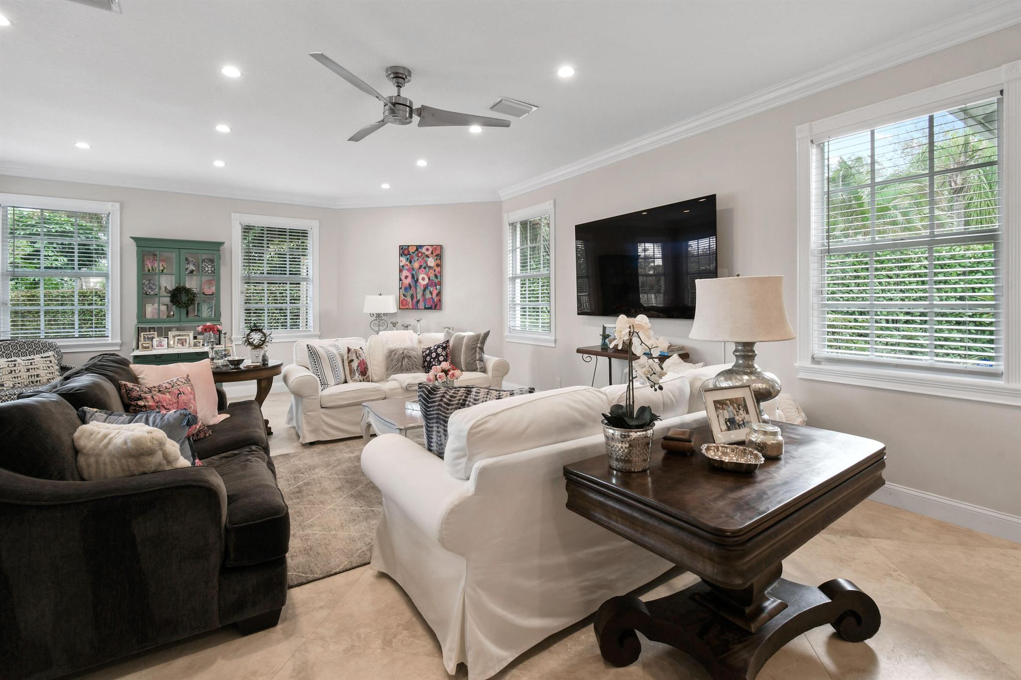 HERITAGE OAKS - Residential