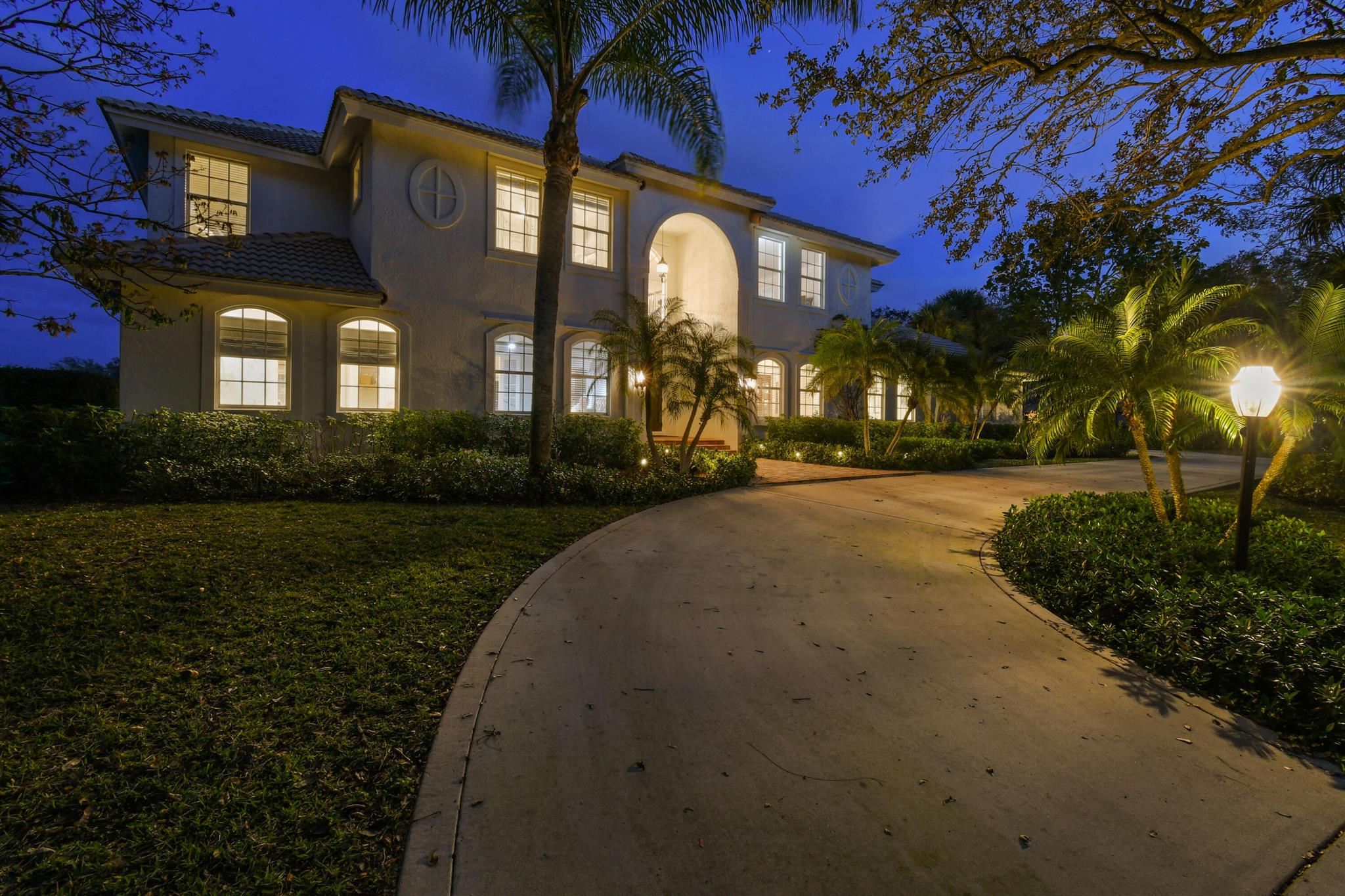 HERITAGE OAKS - Residential