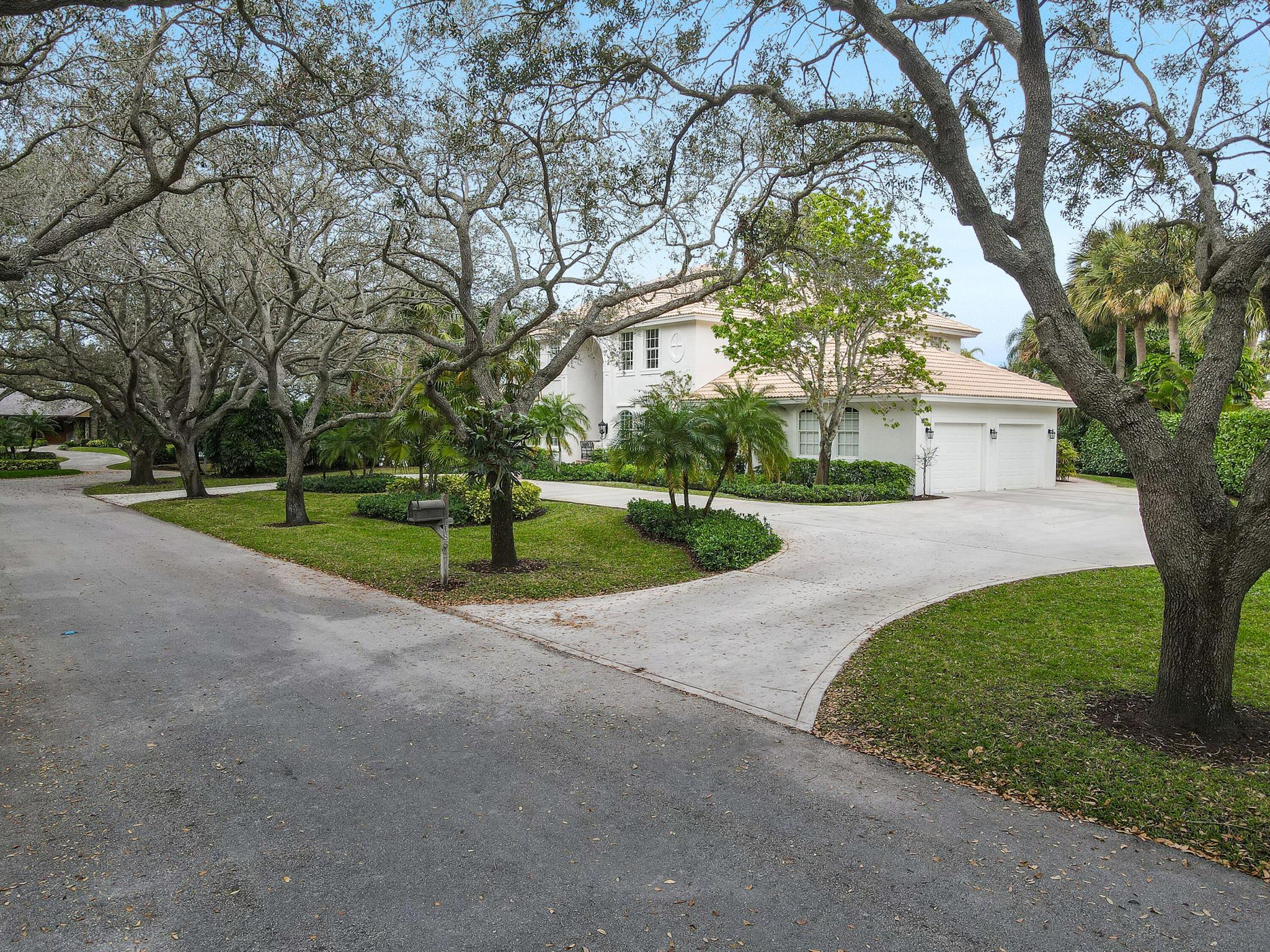 HERITAGE OAKS - Residential