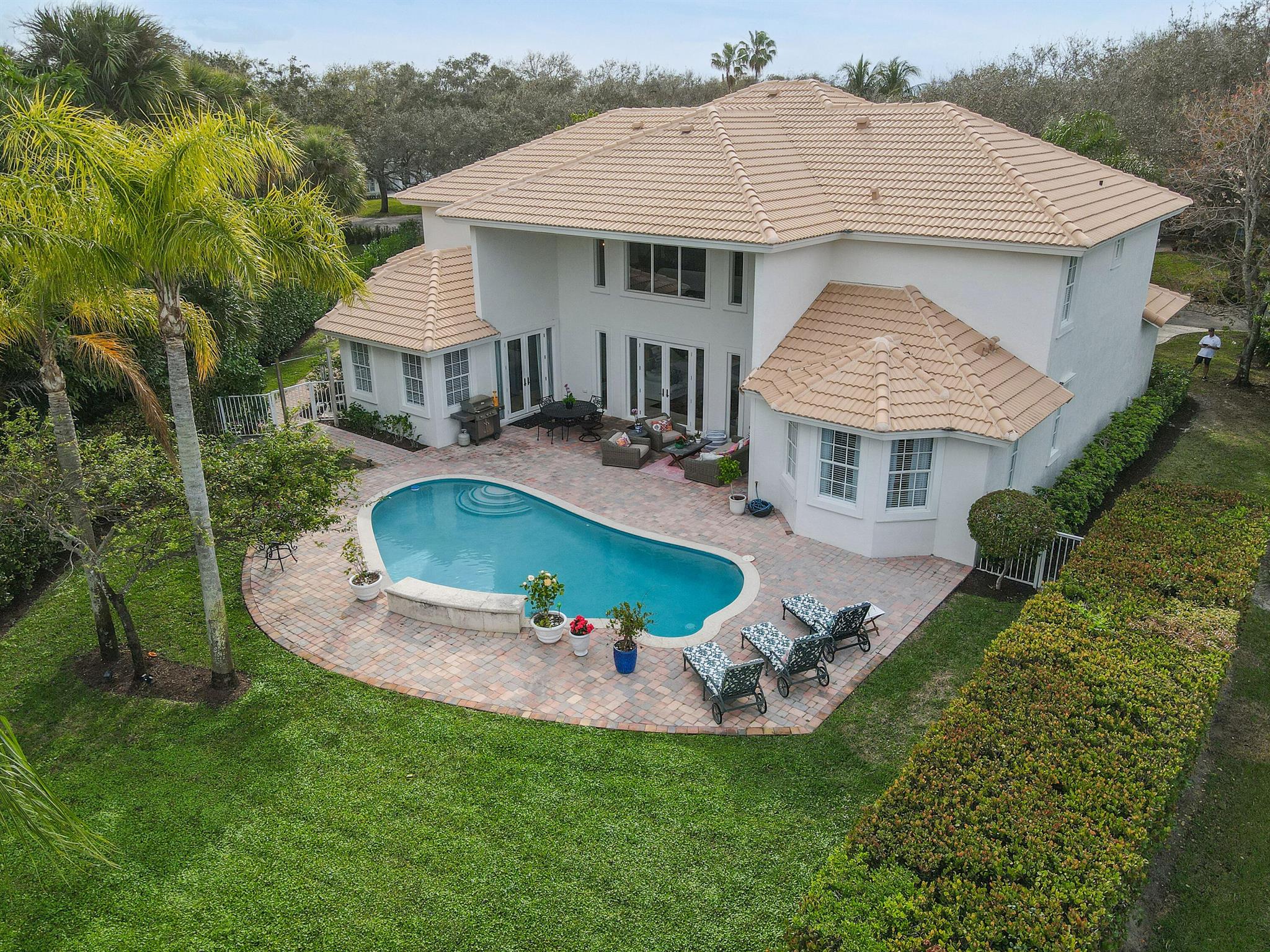 HERITAGE OAKS - Residential