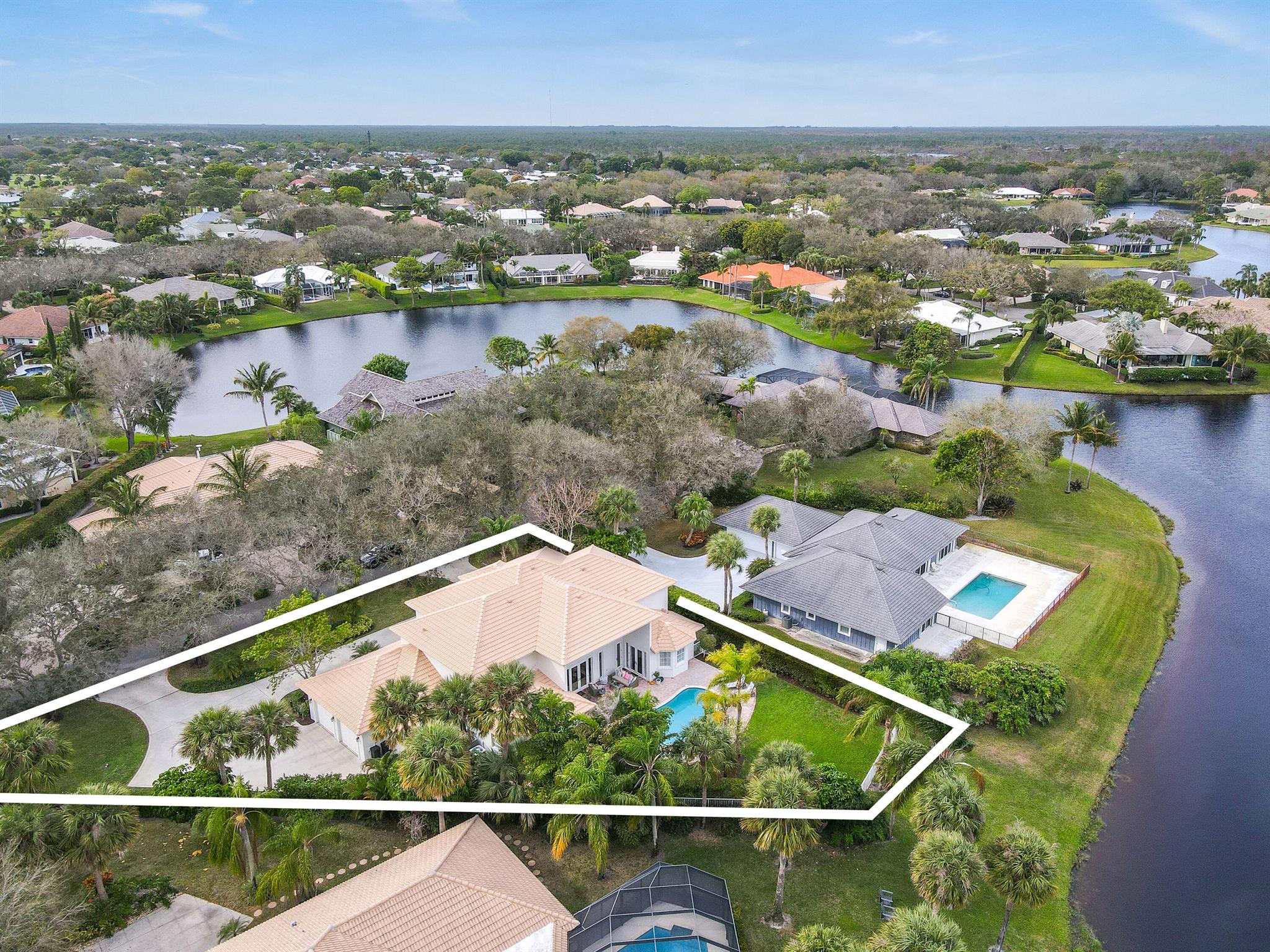 HERITAGE OAKS - Residential