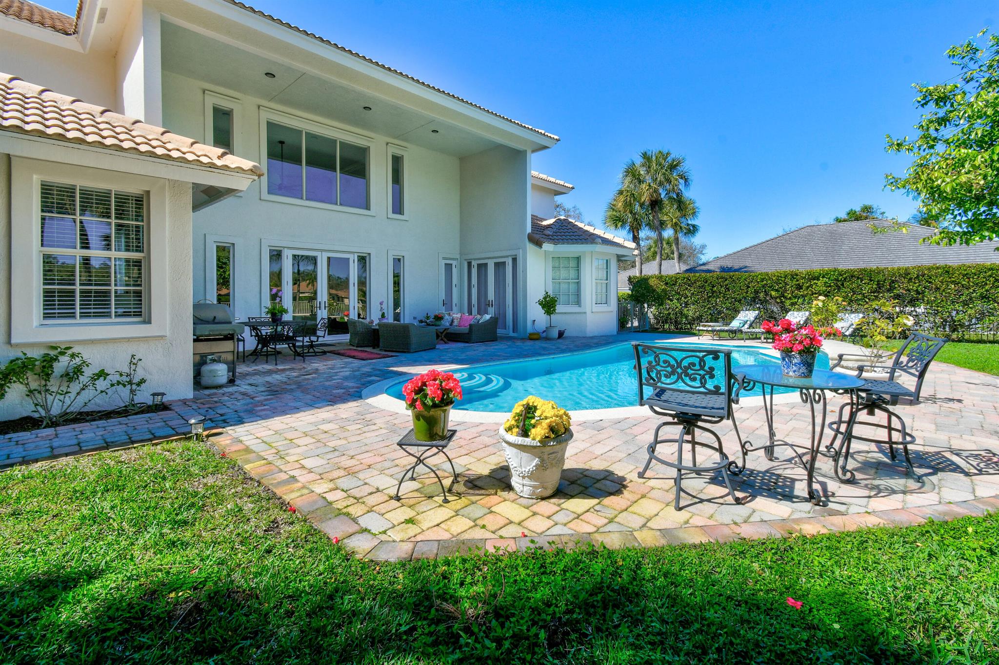 HERITAGE OAKS - Residential