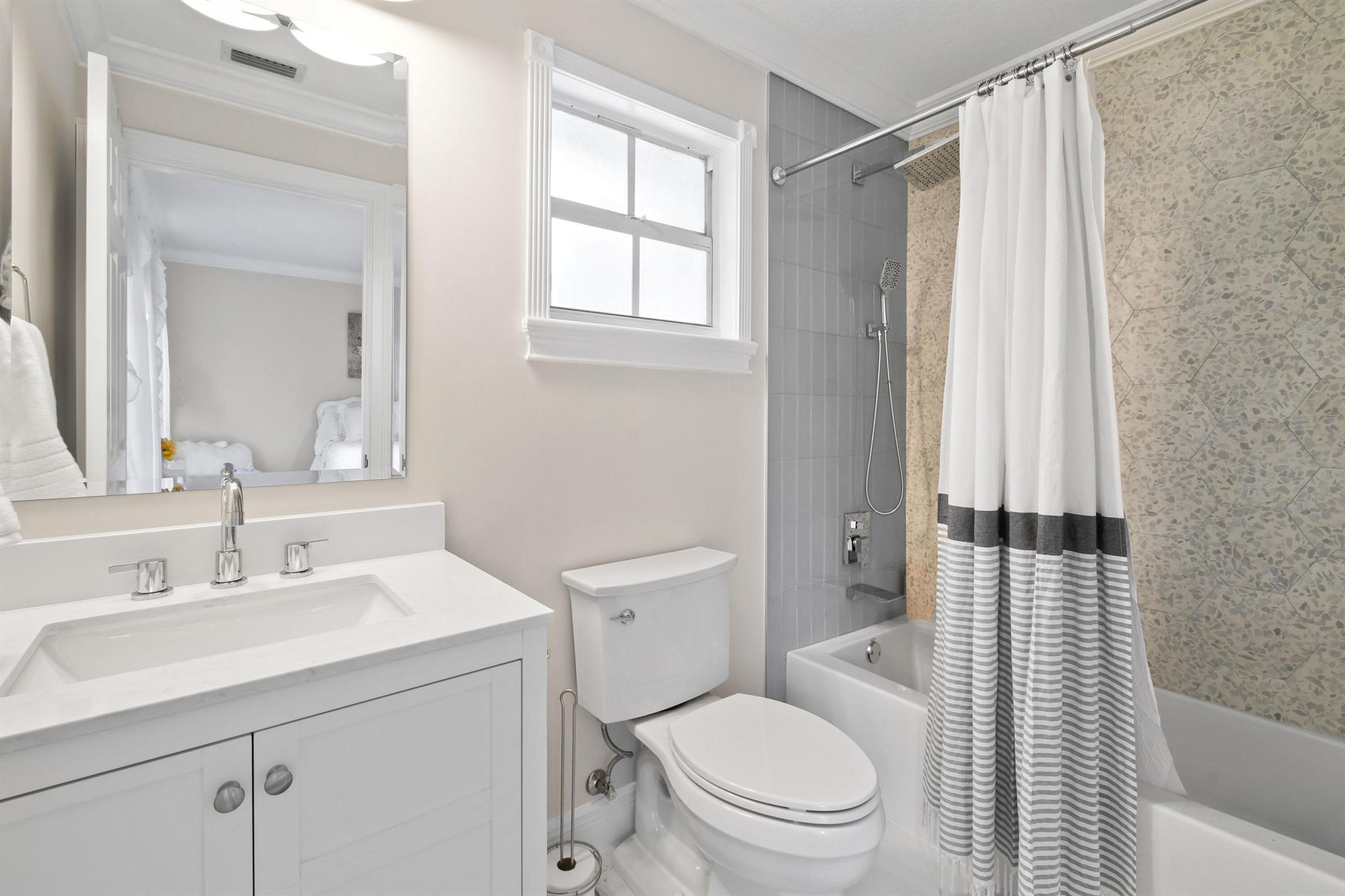 HERITAGE OAKS - Residential