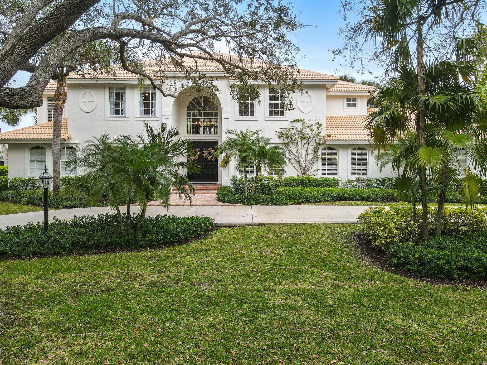 HERITAGE OAKS - Residential