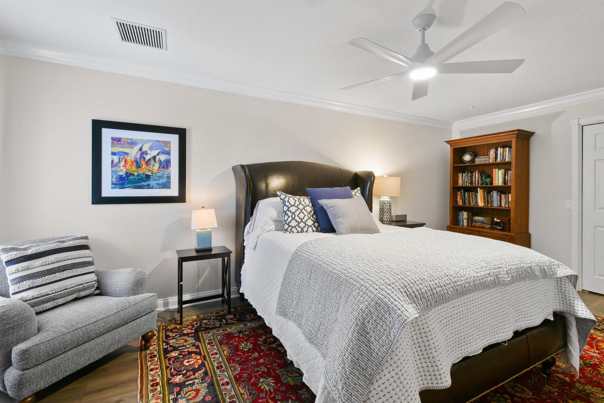 HERITAGE OAKS - Residential