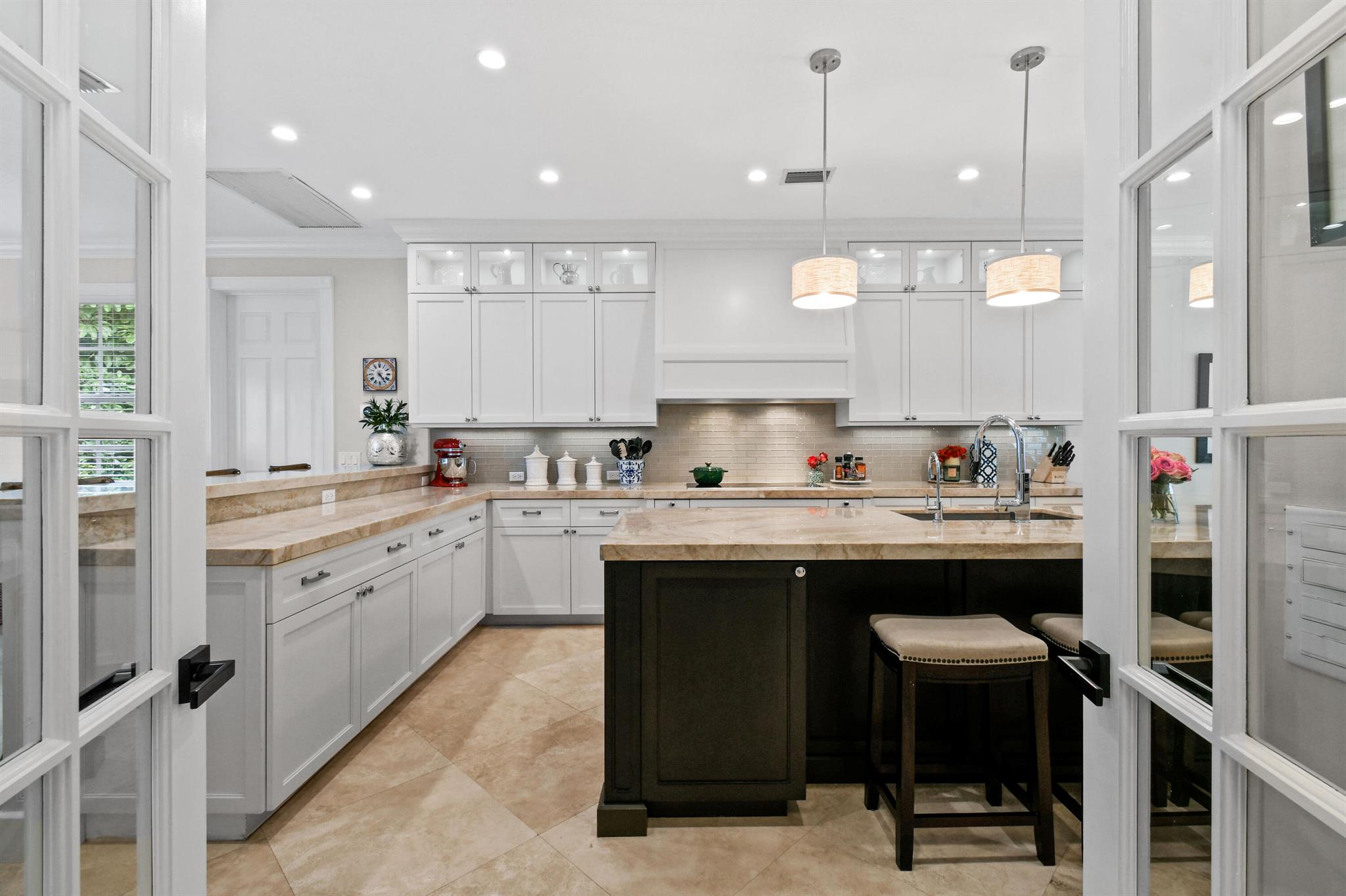 HERITAGE OAKS - Residential