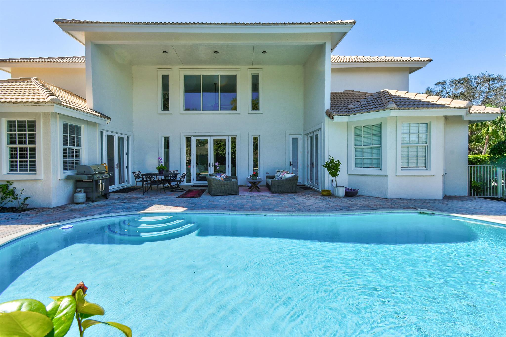 HERITAGE OAKS - Residential