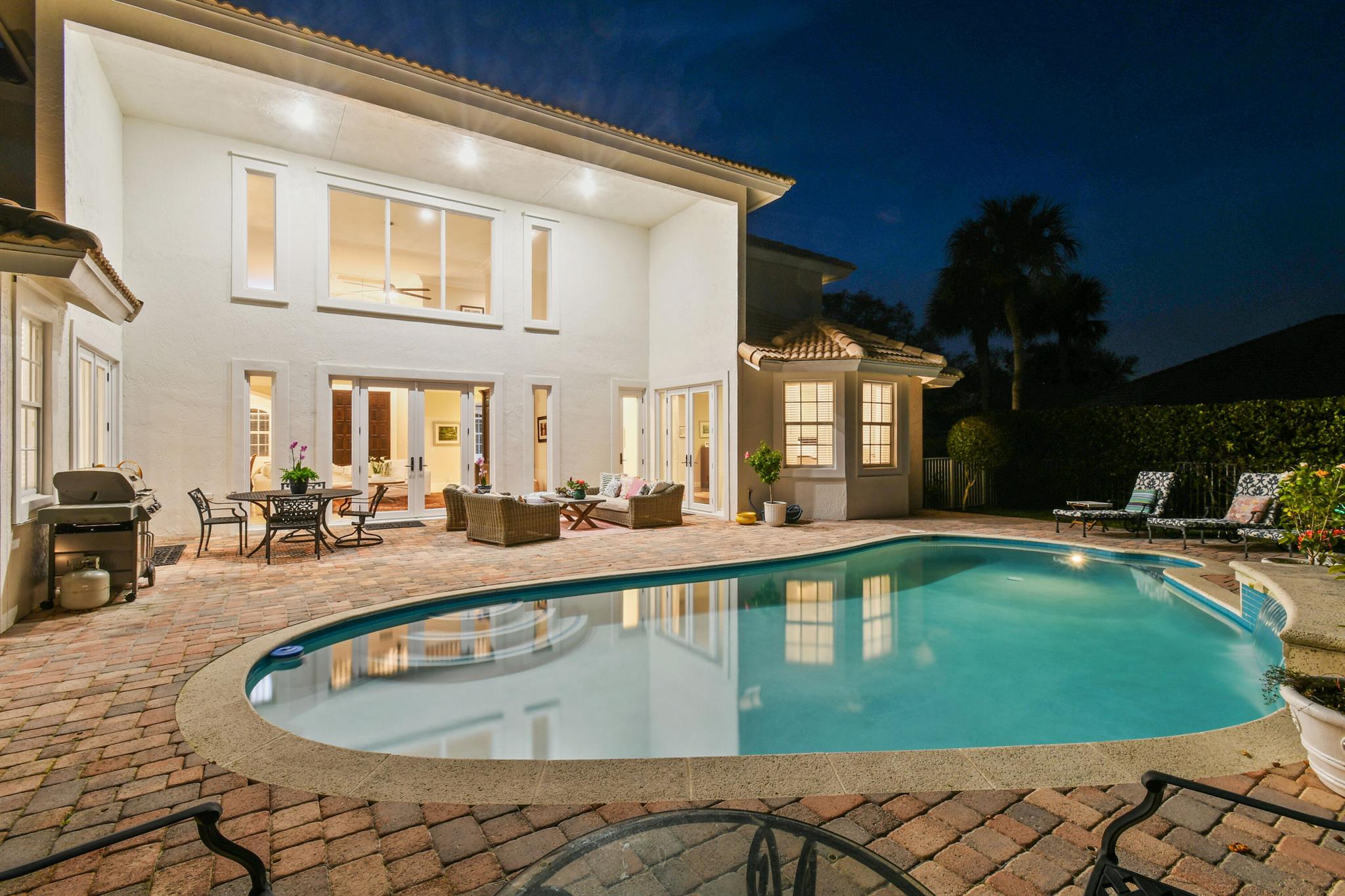 HERITAGE OAKS - Residential